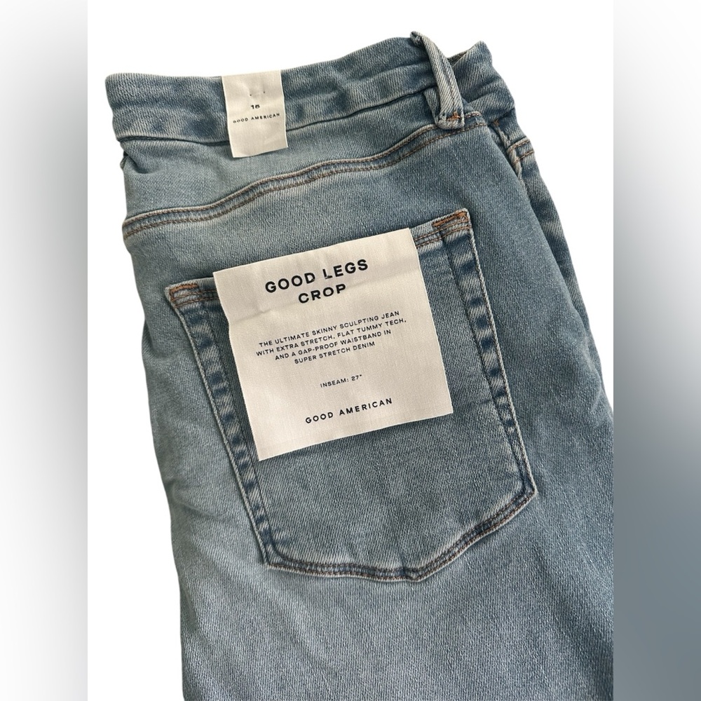 GOOD AMERICAN Good Legs Crop